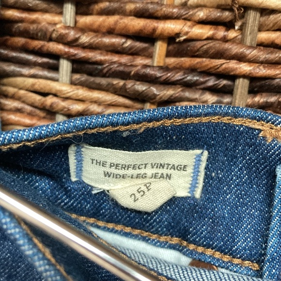 The Petite Perfect Vintage Wide-Leg Jean in Chartwood Wash - Picture 9 of 11